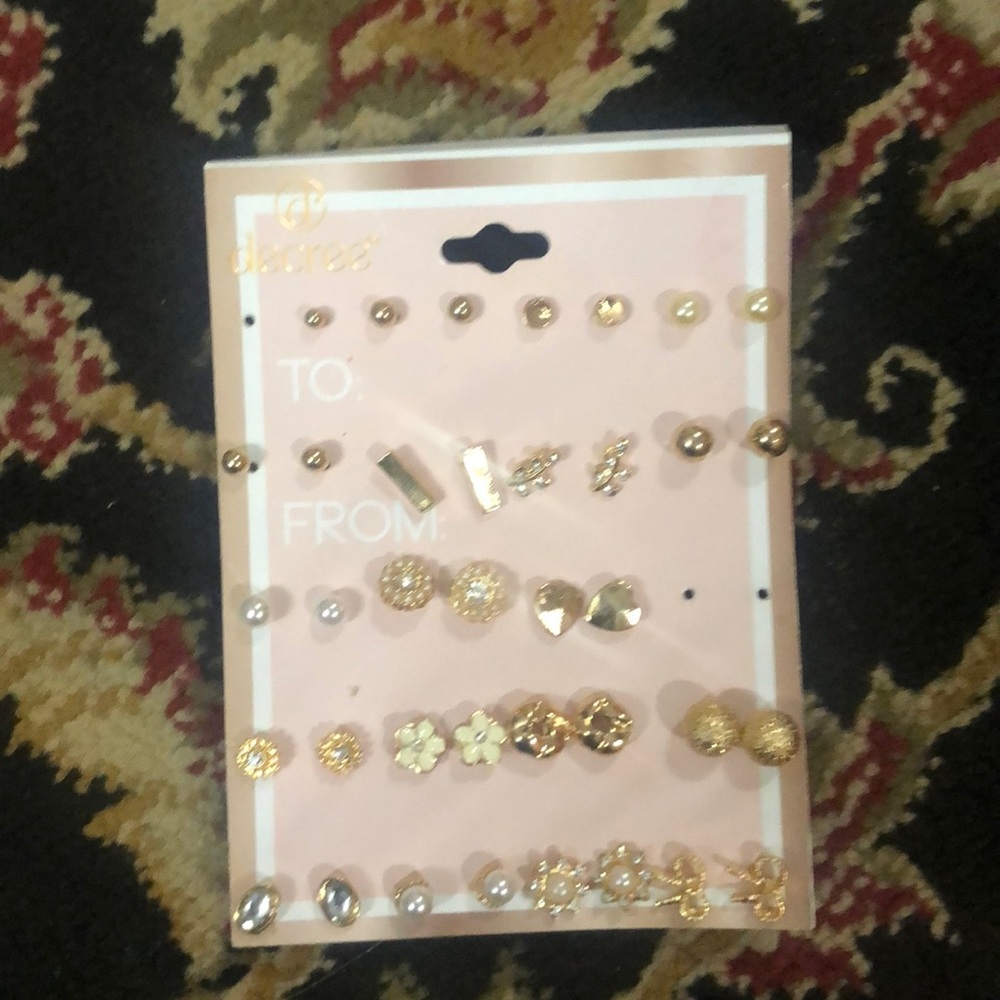 Anew Earring pallet (missing smallest ball + 1set)